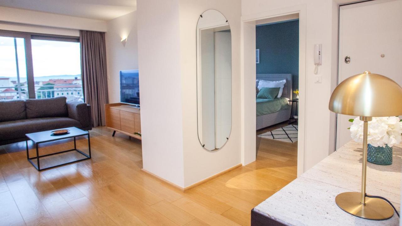 Apartament Luxury Ivari *